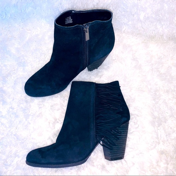 Vince Camuto Hayzee Fringe Suede Ankle Booties - Picture 5 of 9